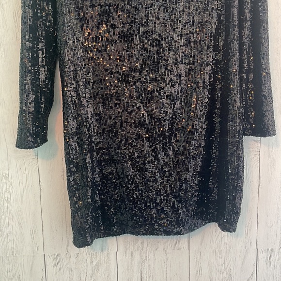 Express Sequin Long Sleeve Shift Dress Women's Size Small in Black - Picture 6 of 8